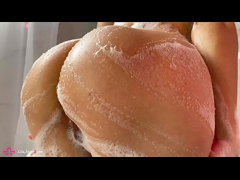 ❤️ Brunette Masturbates Pussy b'vibratur għal orga intens fid-doċċa ❌ Video tal-ħakk f'mt.playcrot69.top